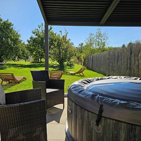 Holiday Home Znojmo W/ Wellness & Wine Eksteriør bilde
