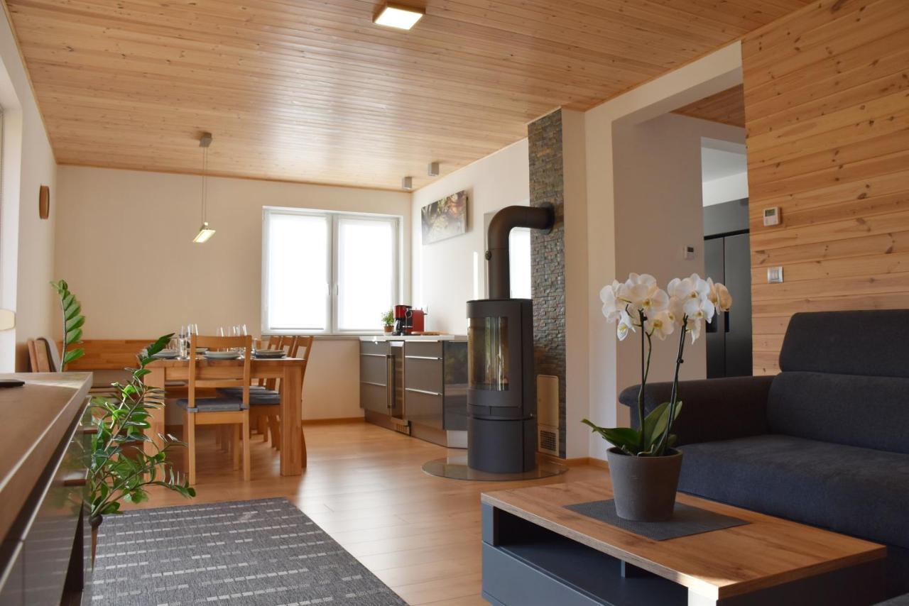Holiday Home Znojmo W/ Wellness & Wine Eksteriør bilde