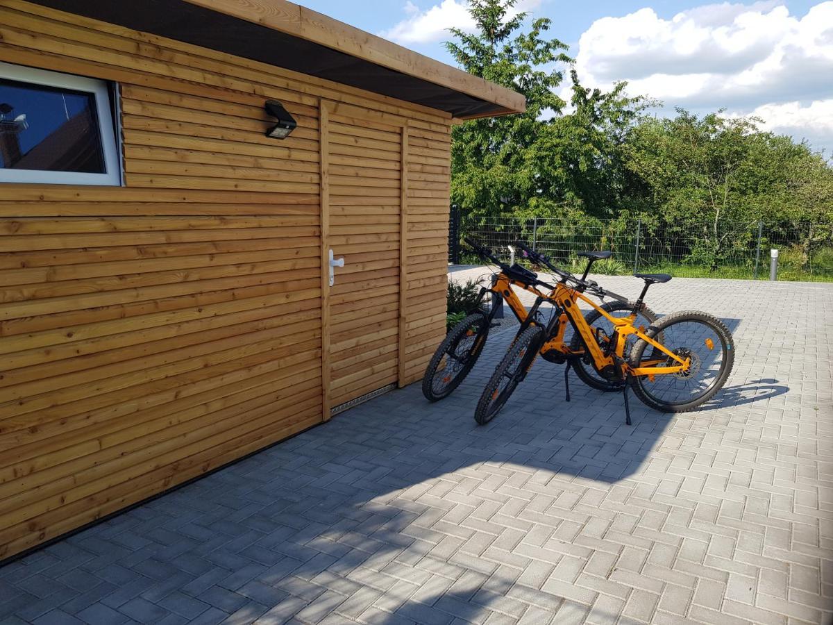 Holiday Home Znojmo W/ Wellness & Wine Eksteriør bilde