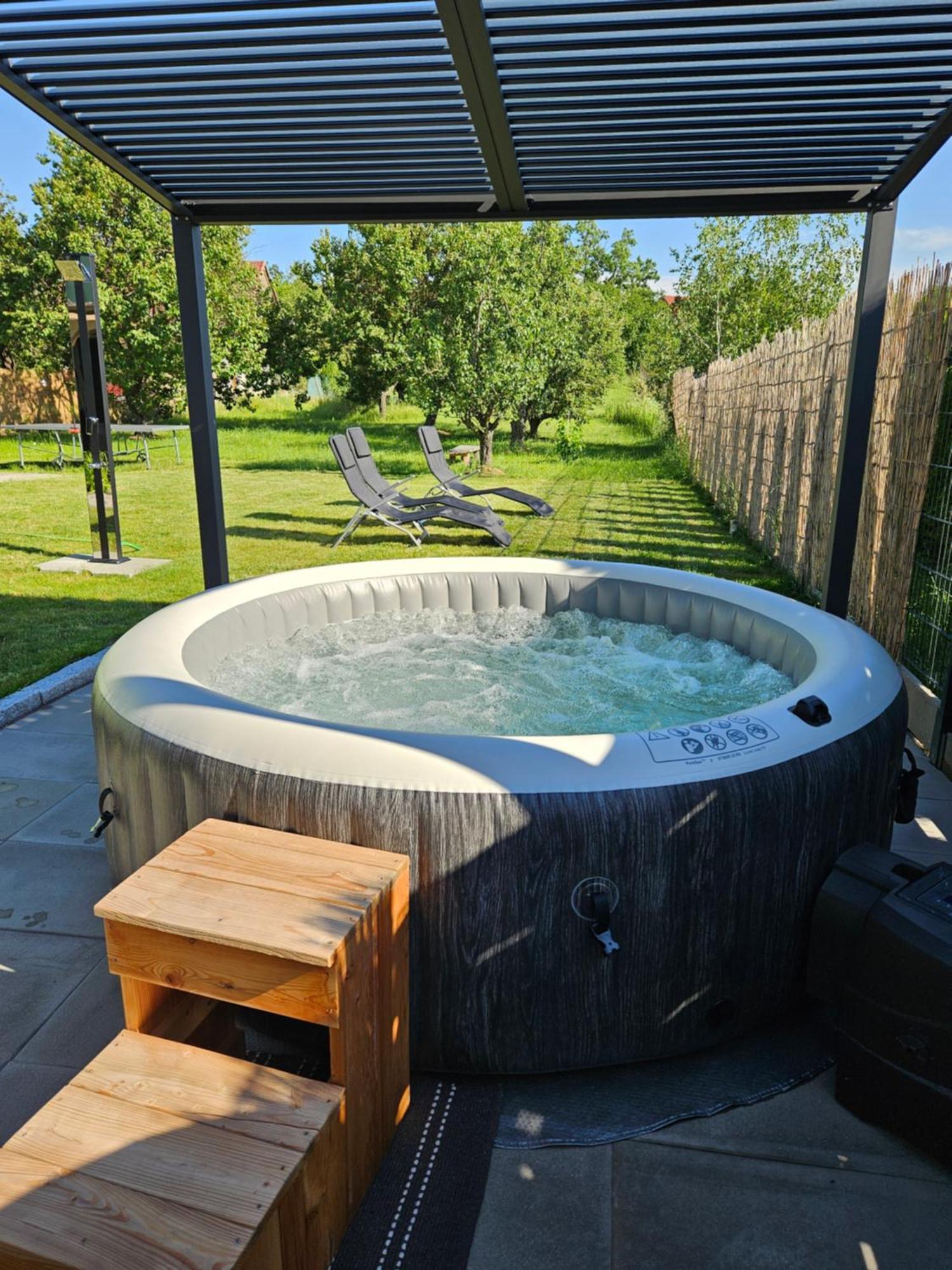 Holiday Home Znojmo W/ Wellness & Wine Eksteriør bilde